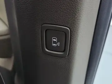 2021 Kia Carnival с пробегом 70 095 км
