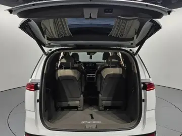 2021 Kia Carnival с пробегом 70 095 км