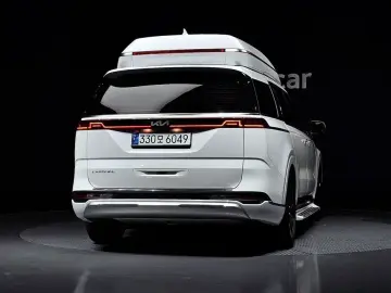 2022 Kia Carnival с пробегом 63 359 км