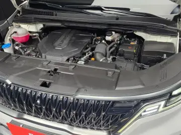 2022 Kia Carnival с пробегом 63 359 км