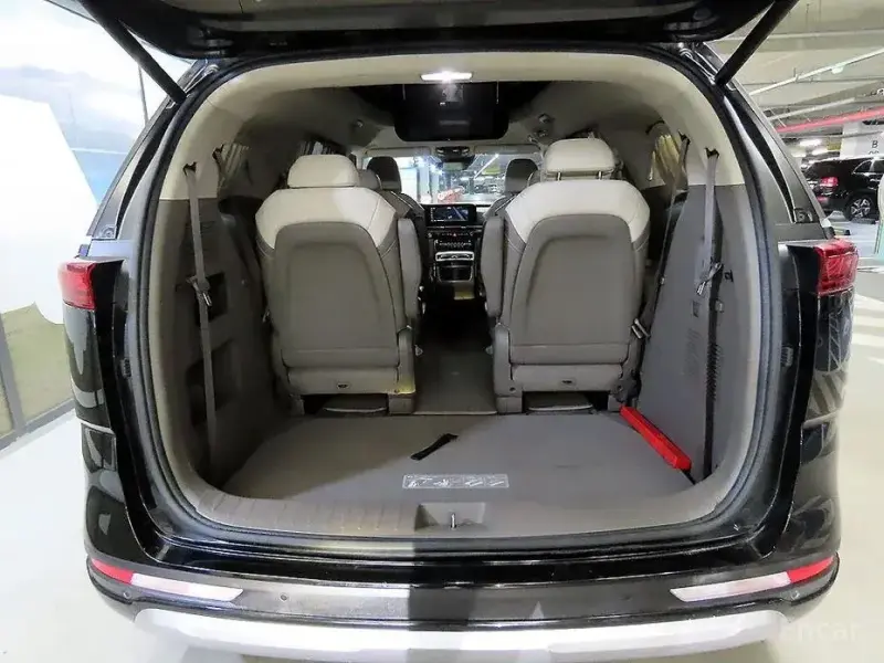 2021 Kia Carnival с пробегом 46 526 км
