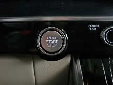 2021 Kia Carnival с пробегом 60 045 км