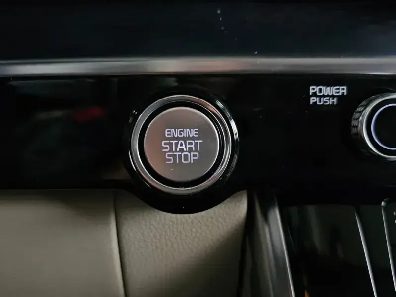 2021 Kia Carnival с пробегом 60 045 км