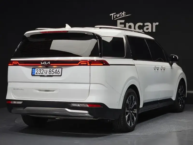 2021 Kia Carnival с пробегом 92 000 км