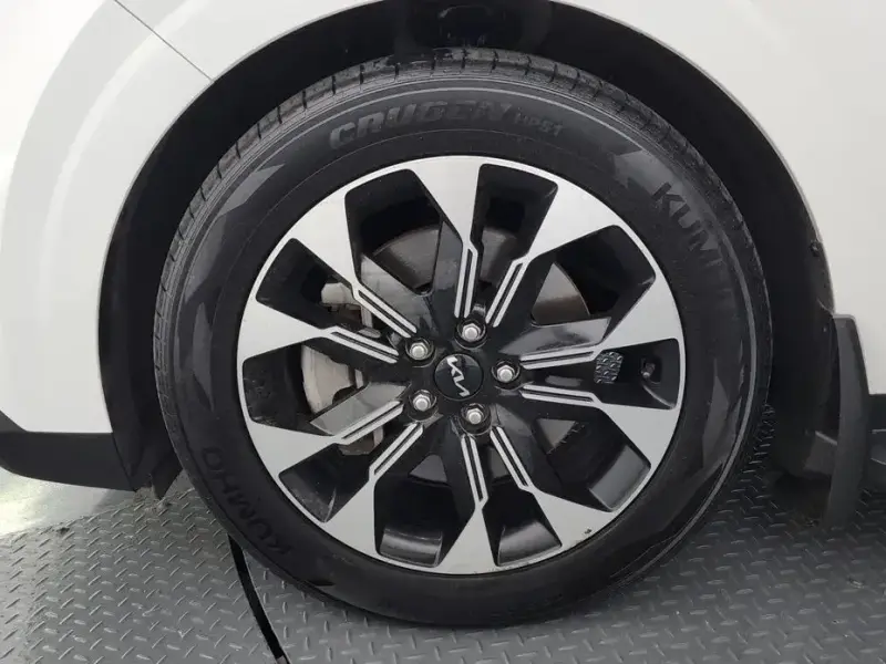 2021 Kia Carnival с пробегом 92 570 км