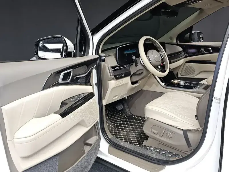 2021 Kia Carnival с пробегом 92 000 км