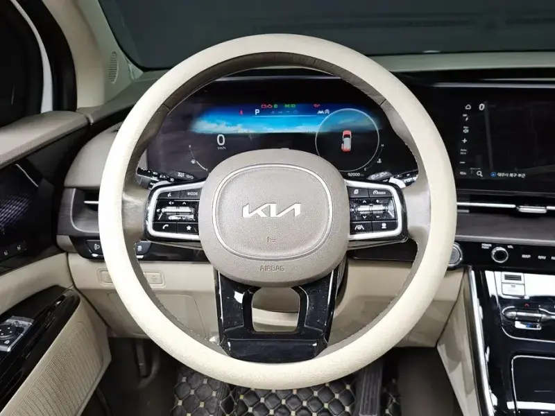 2021 Kia Carnival с пробегом 92 000 км