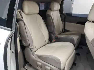 2021 Kia Carnival с пробегом 92 570 км