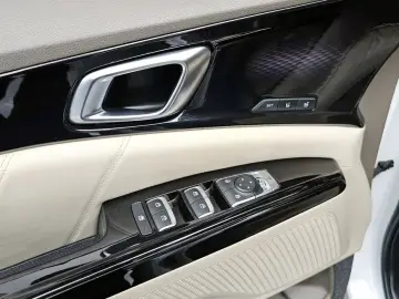 2021 Kia Carnival с пробегом 92 000 км