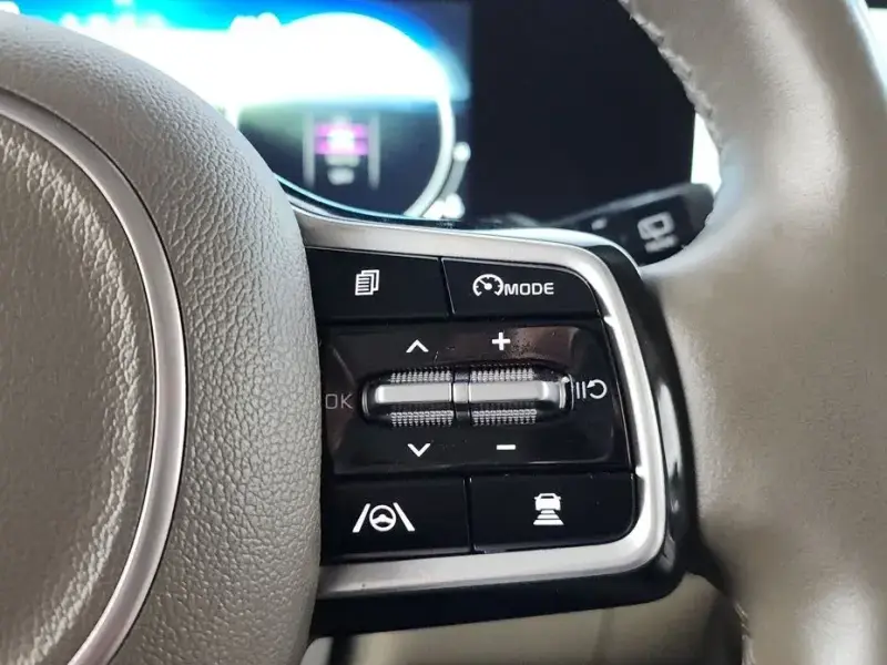 2021 Kia Carnival с пробегом 92 570 км