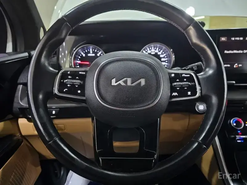 2021 Kia Carnival с пробегом 129 058 км