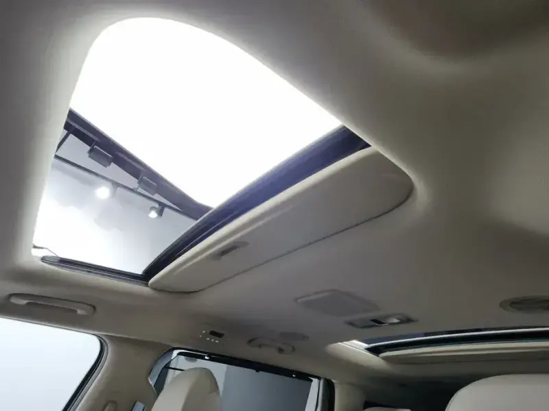 2021 Kia Carnival с пробегом 92 570 км