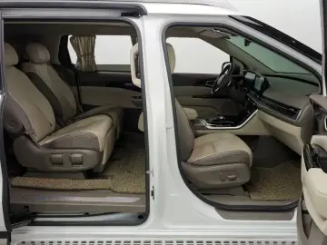 2022 Kia Carnival с пробегом 145 047 км