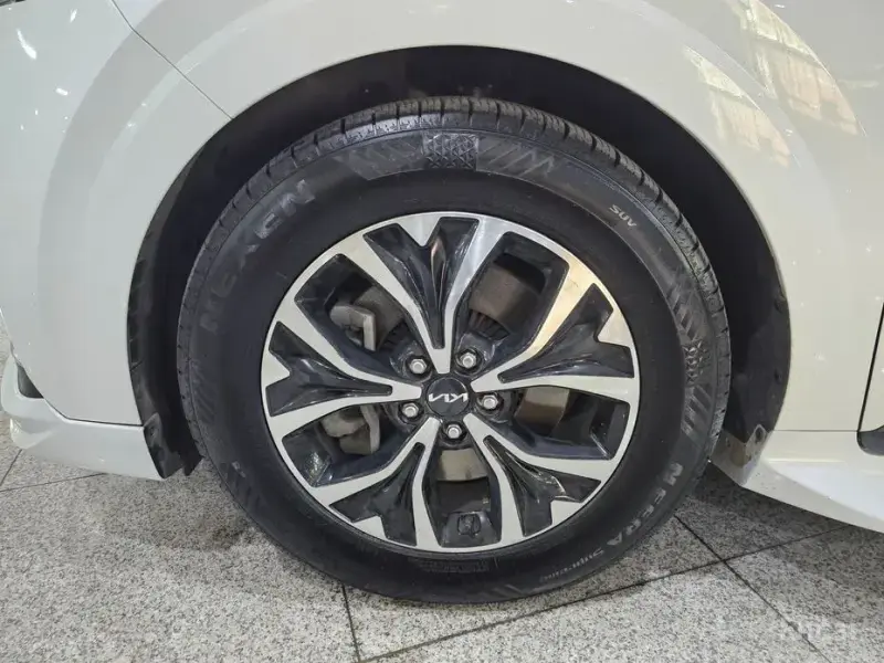 2021 Kia Carnival с пробегом 129 058 км