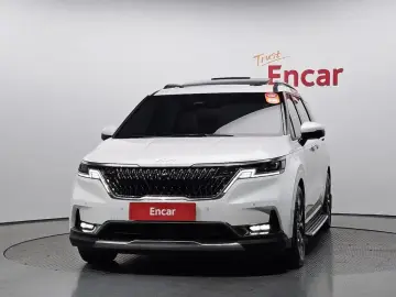2023 Kia Carnival с пробегом 42 863 км