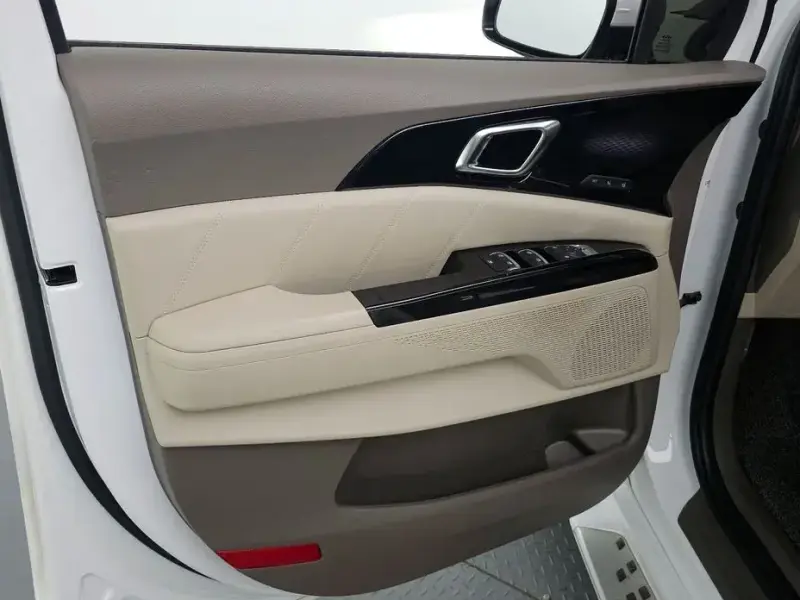 2022 Kia Carnival с пробегом 145 047 км