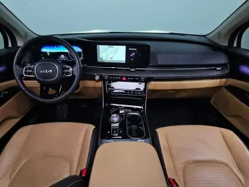 2023 Kia Carnival с пробегом 42 863 км