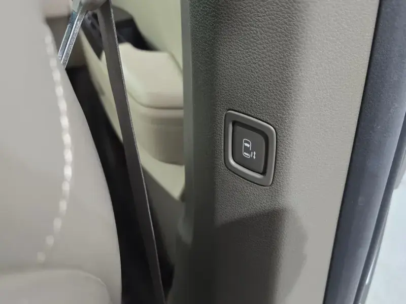 2021 Kia Carnival с пробегом 145 824 км