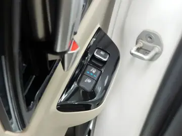 2022 Kia Carnival с пробегом 145 047 км