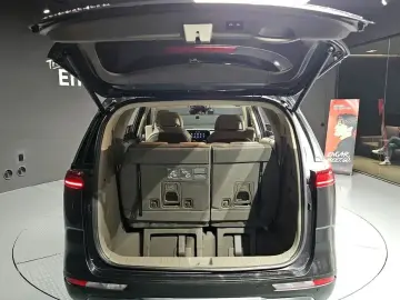 2021 Kia Carnival с пробегом 68 866 км