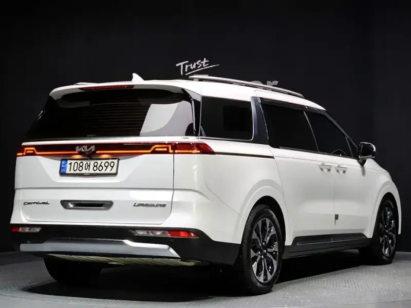 2021 Kia Carnival с пробегом 64 581 км