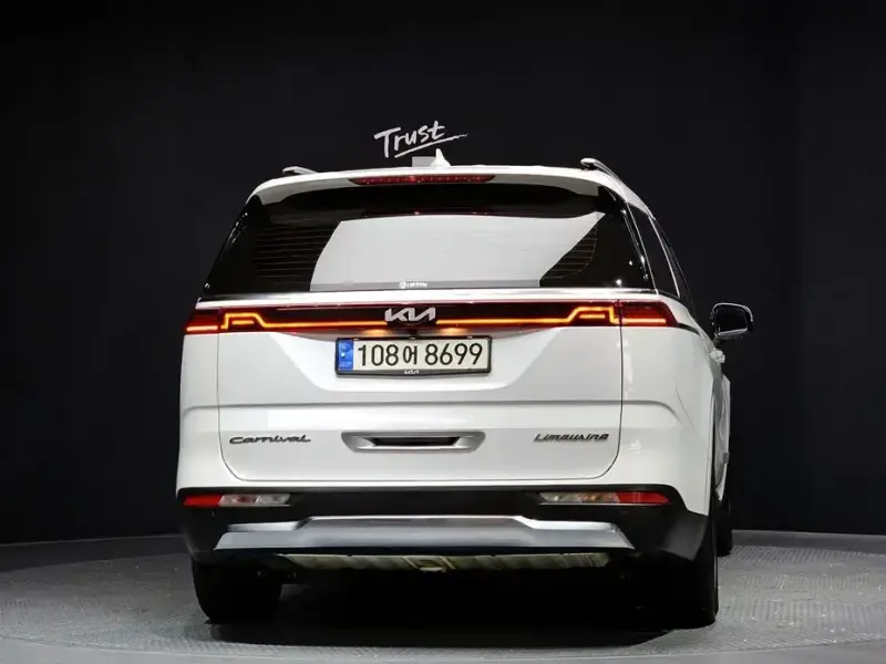 2021 Kia Carnival с пробегом 64 581 км