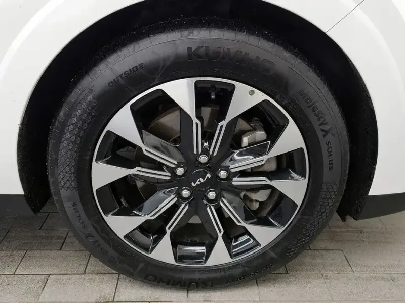 2021 Kia Carnival с пробегом 64 581 км