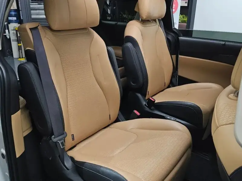2023 Kia Carnival с пробегом 42 863 км
