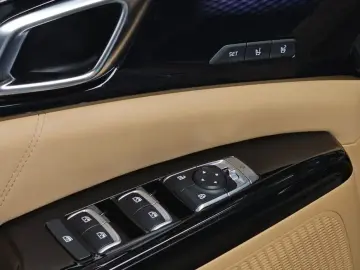 2023 Kia Carnival с пробегом 42 863 км