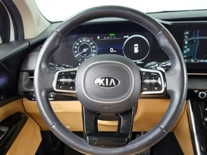 2021 Kia Carnival с пробегом 64 581 км