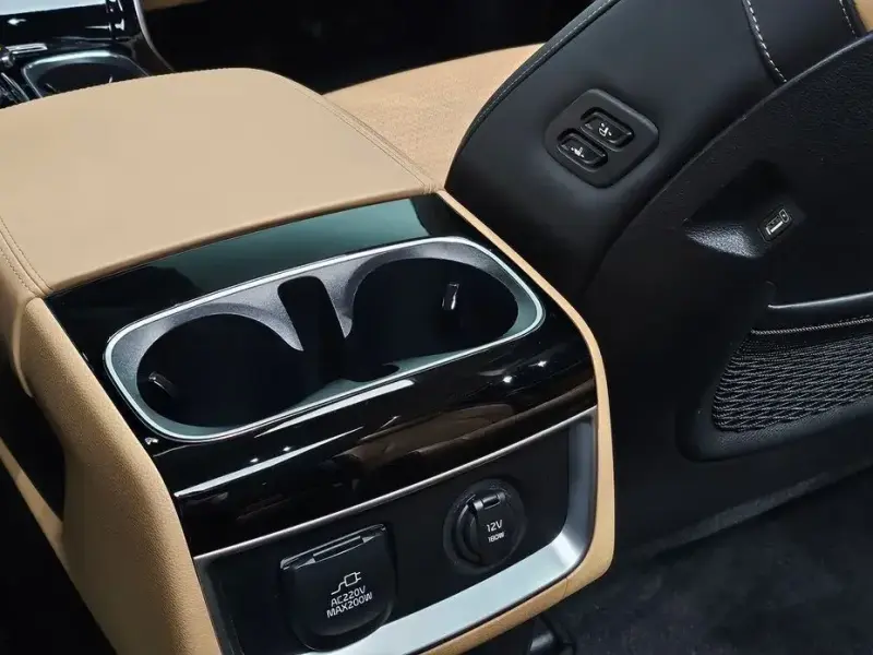 2023 Kia Carnival с пробегом 42 863 км