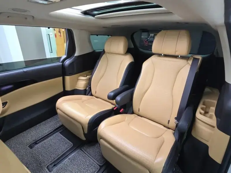 2021 Kia Carnival с пробегом 72 925 км