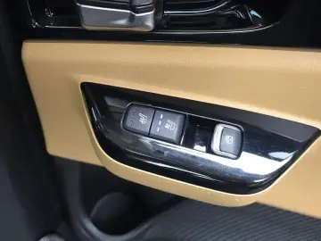2021 Kia Carnival с пробегом 72 925 км