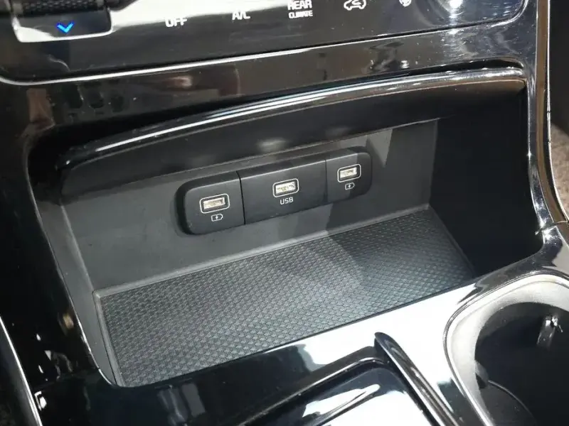 2021 Kia Carnival с пробегом 72 925 км