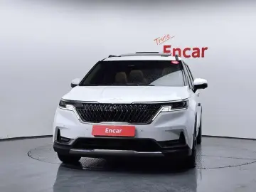 2023 Kia Carnival с пробегом 37 923 км