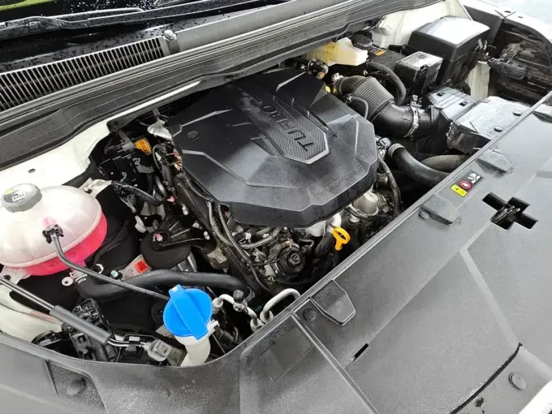 2023 Kia Carnival с пробегом 37 923 км
