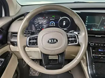 2021 Kia Carnival с пробегом 46 796 км