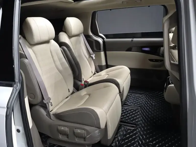 2022 Kia Carnival с пробегом 25 597 км