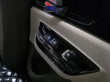 2022 Kia Carnival с пробегом 25 597 км