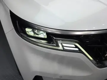 2022 Kia Carnival с пробегом 25 597 км