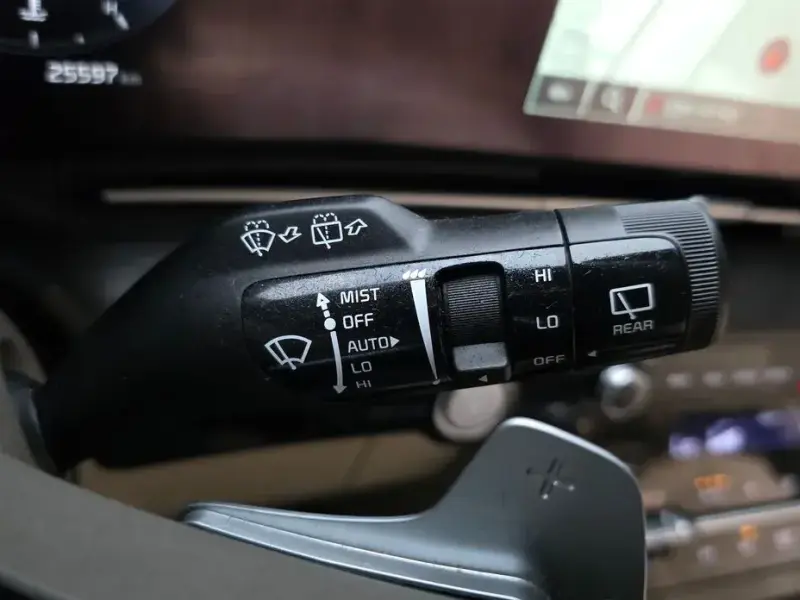 2022 Kia Carnival с пробегом 25 597 км