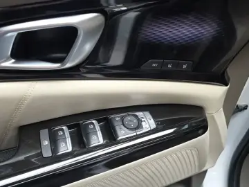 2022 Kia Carnival с пробегом 25 597 км