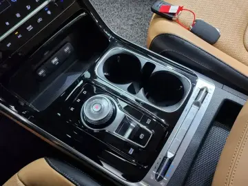 2023 Kia Carnival с пробегом 38 784 км