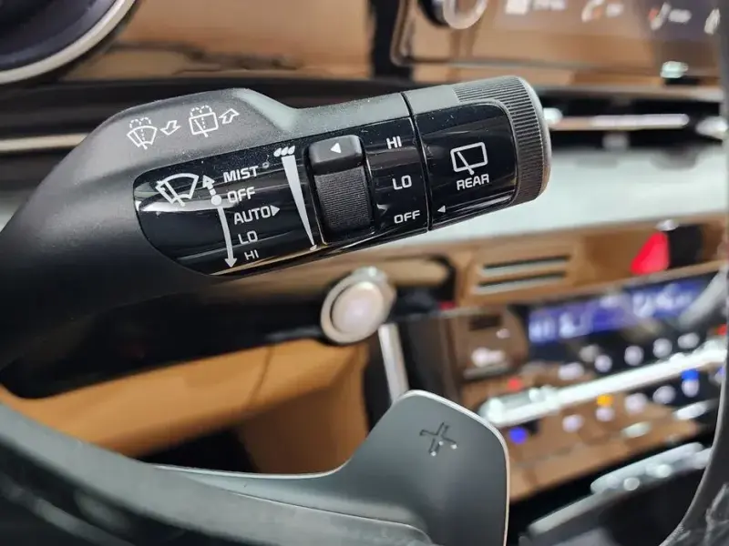 2023 Kia Carnival с пробегом 38 784 км