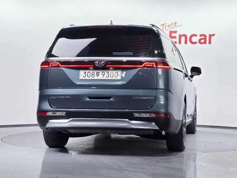 2021 Kia Carnival с пробегом 54 463 км