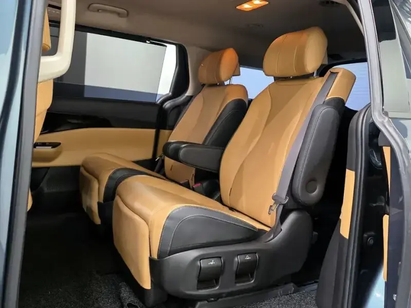2021 Kia Carnival с пробегом 54 463 км