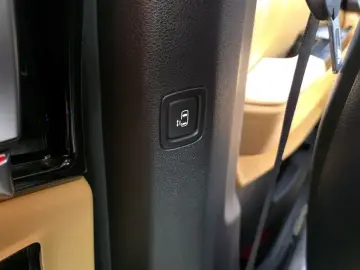 2021 Kia Carnival с пробегом 59 887 км