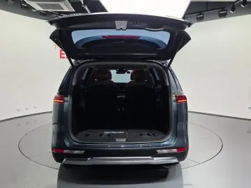 2021 Kia Carnival с пробегом 54 463 км