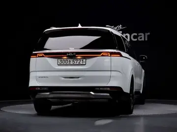 2023 Kia Carnival с пробегом 44 995 км