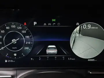 2023 Kia Carnival с пробегом 44 995 км